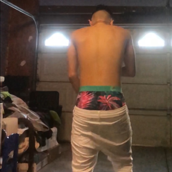 Just a post - Picture 9 of 14